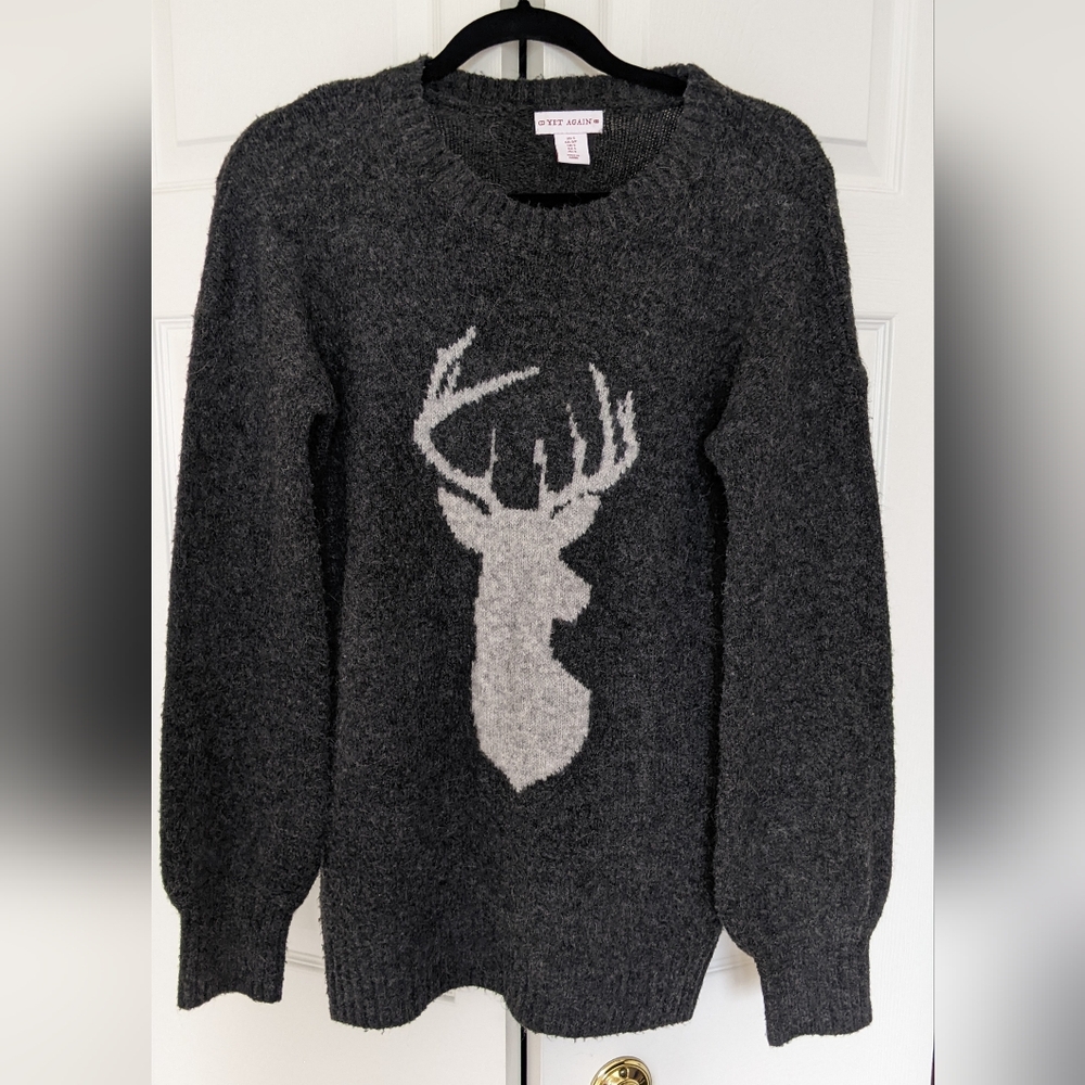 Cozy Gray Oversized Sweater with Deer Design